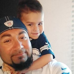 Meet your Posher, Esteban